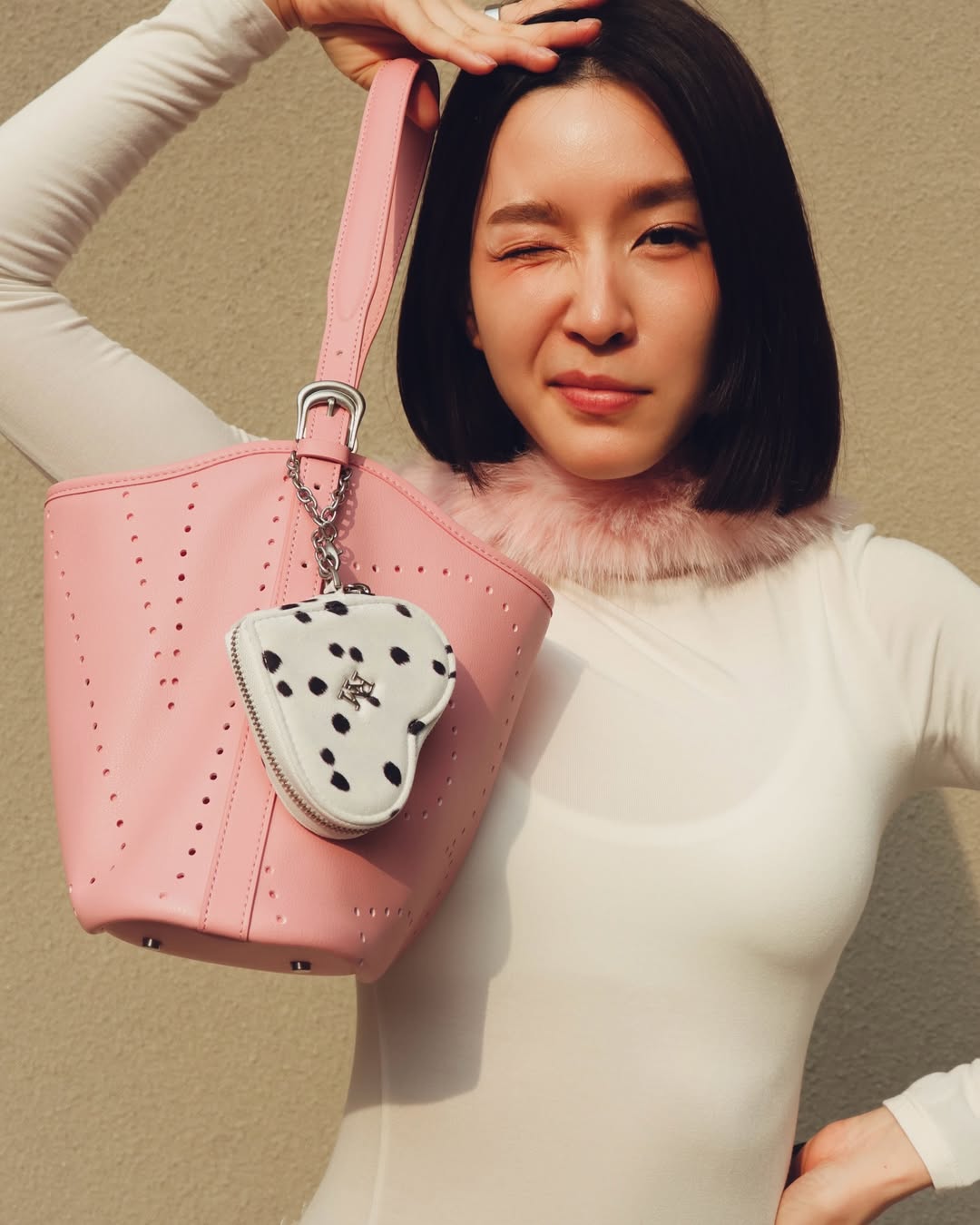 โม - มนชนก แสงฉายเพียงเพ็ญ