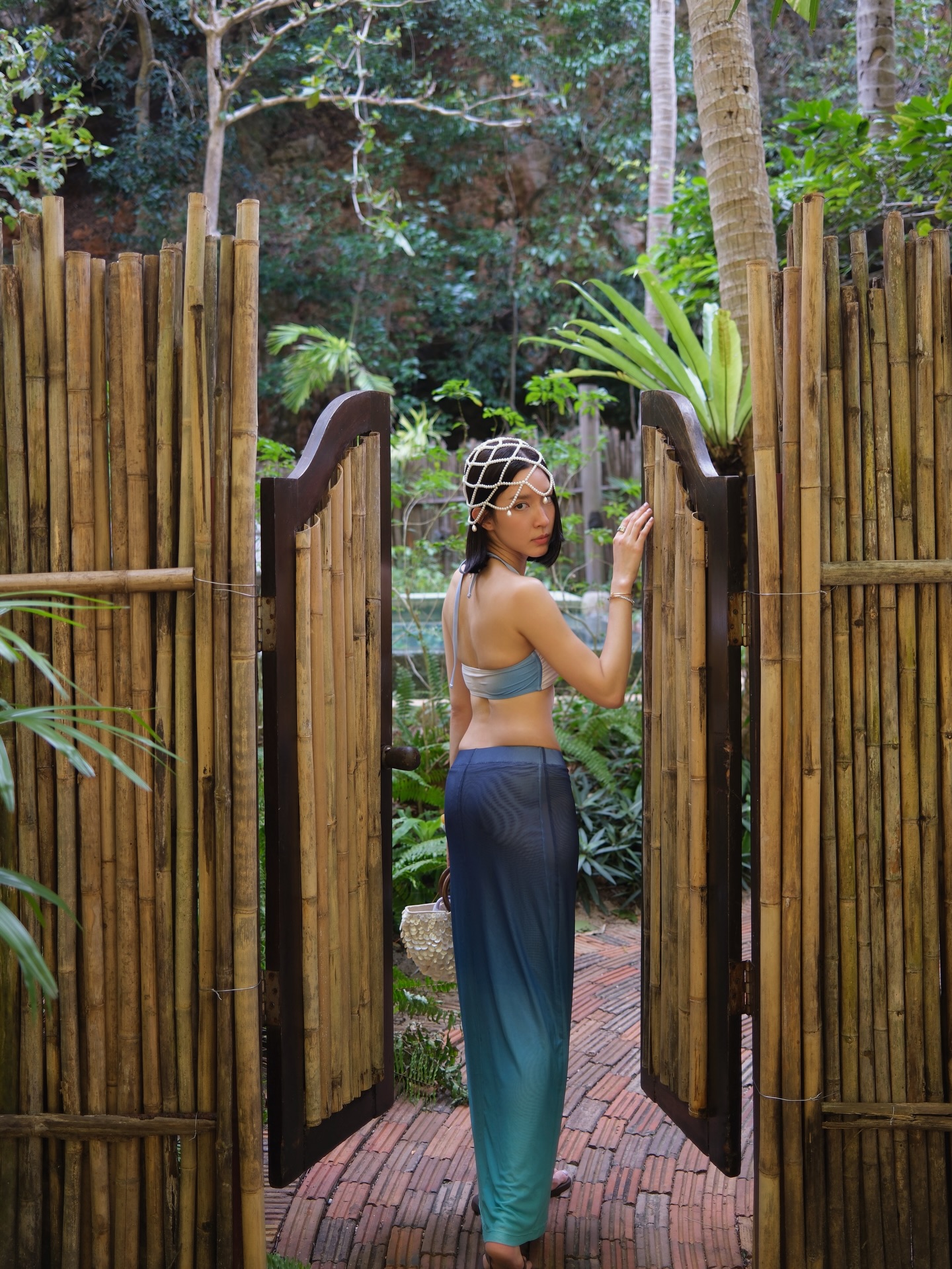 โม - มนชนก แสงฉายเพียงเพ็ญ