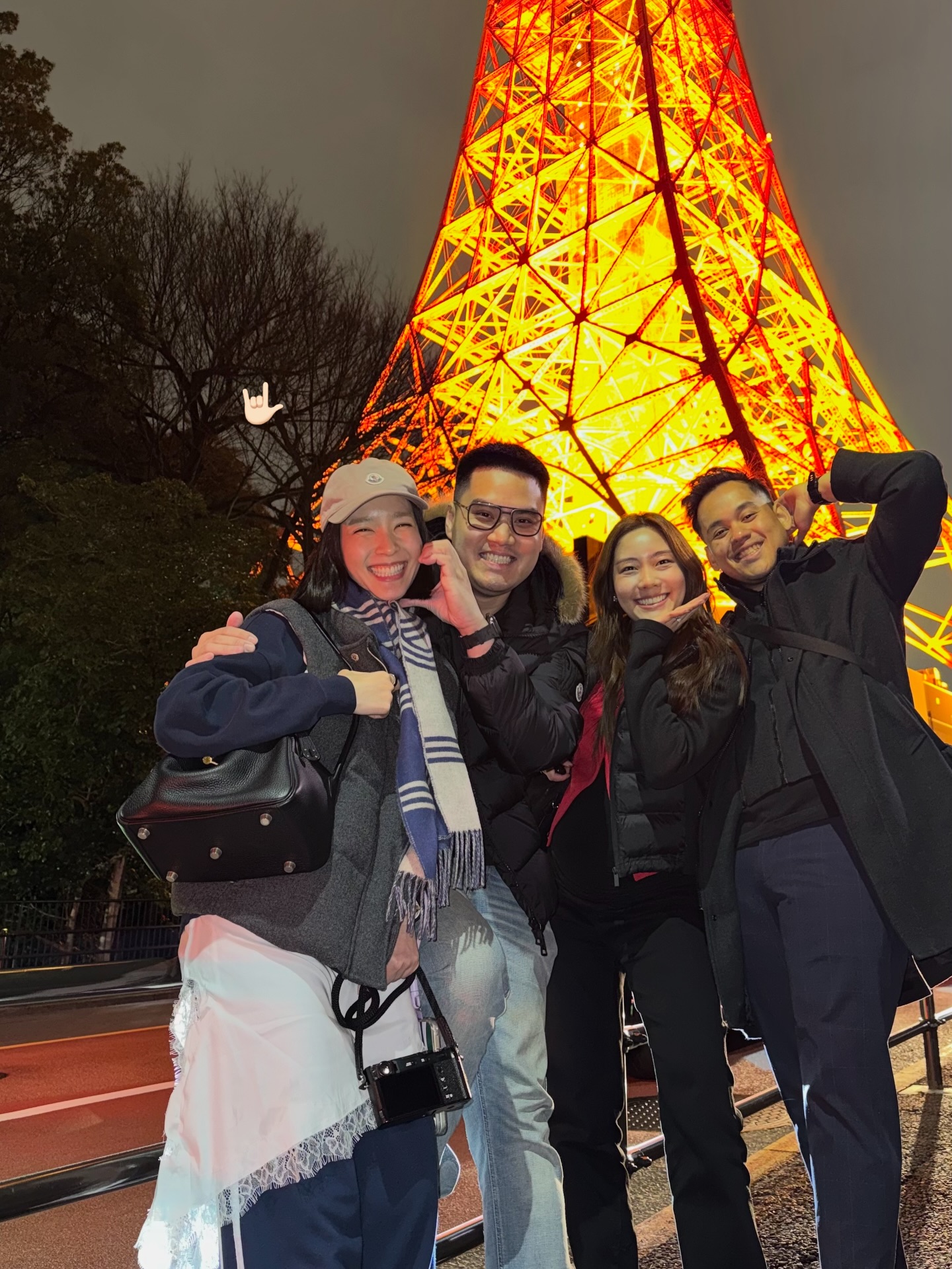 โม - มนชนก แสงฉายเพียงเพ็ญ