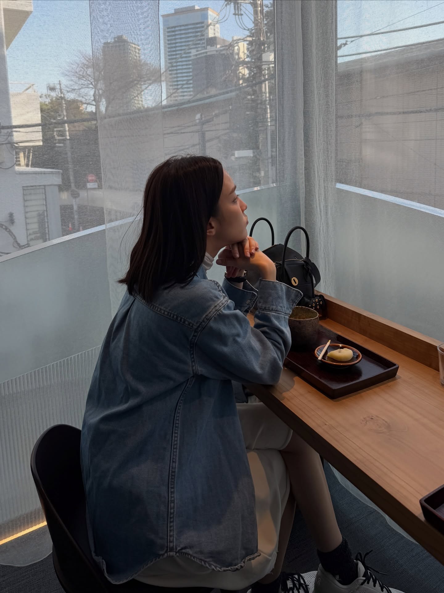 โม - มนชนก แสงฉายเพียงเพ็ญ