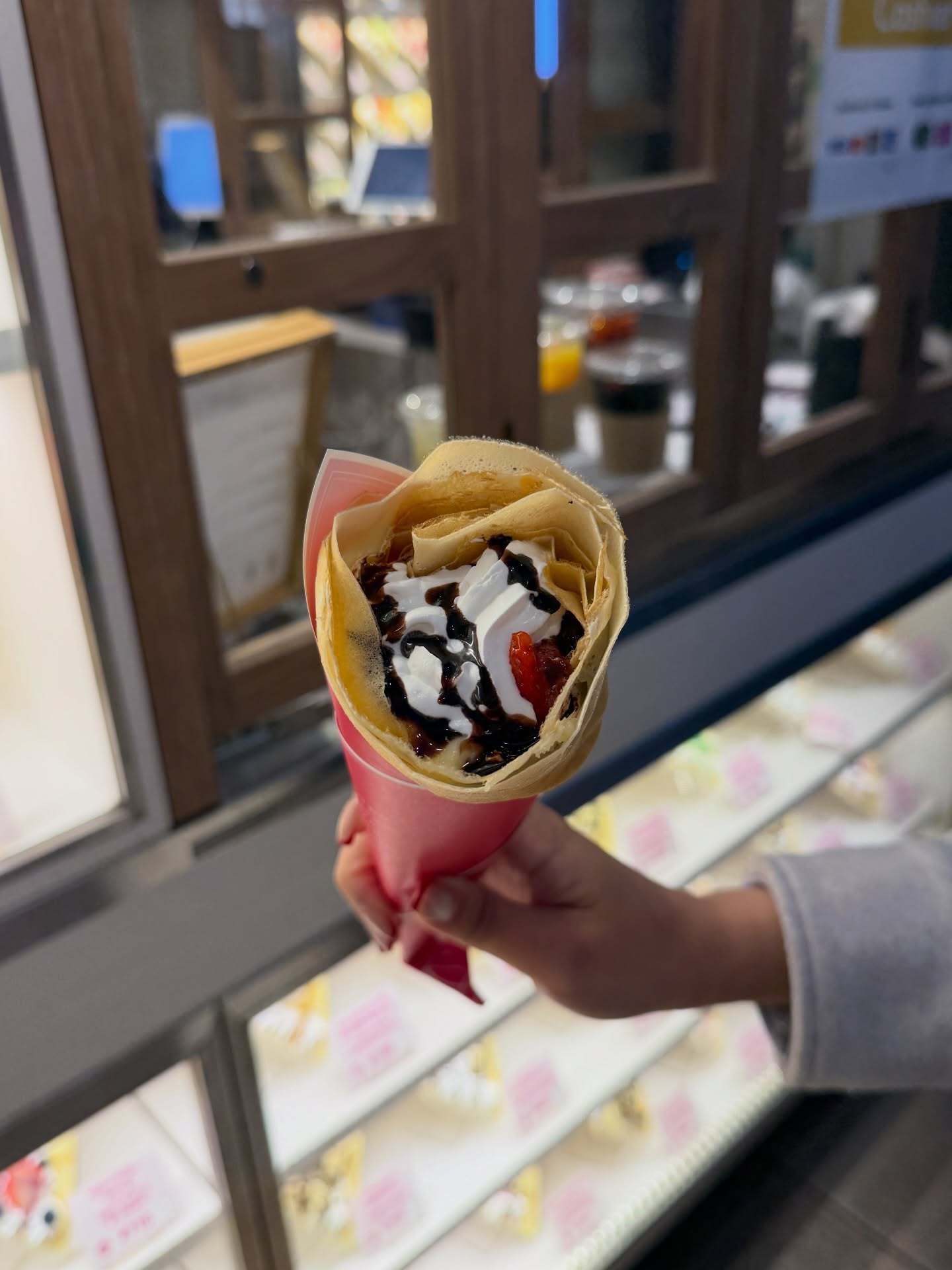 โม - มนชนก แสงฉายเพียงเพ็ญ