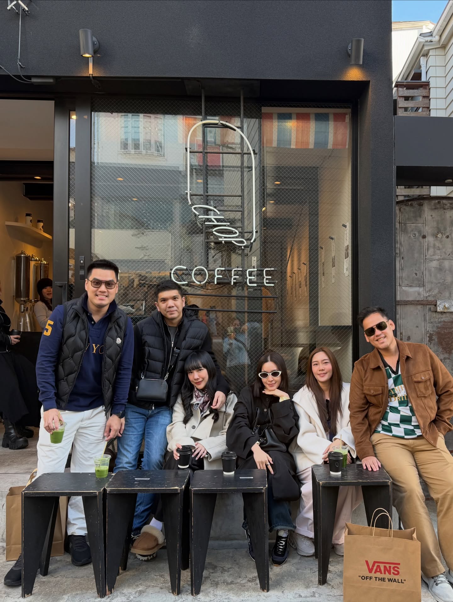 โม - มนชนก แสงฉายเพียงเพ็ญ