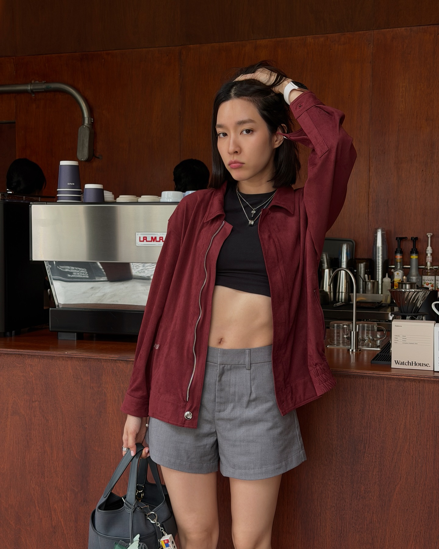 โม - มนชนก แสงฉายเพียงเพ็ญ