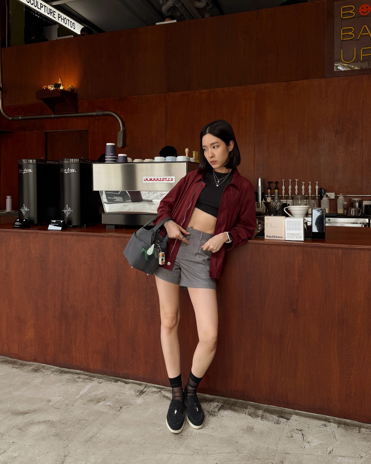 โม - มนชนก แสงฉายเพียงเพ็ญ