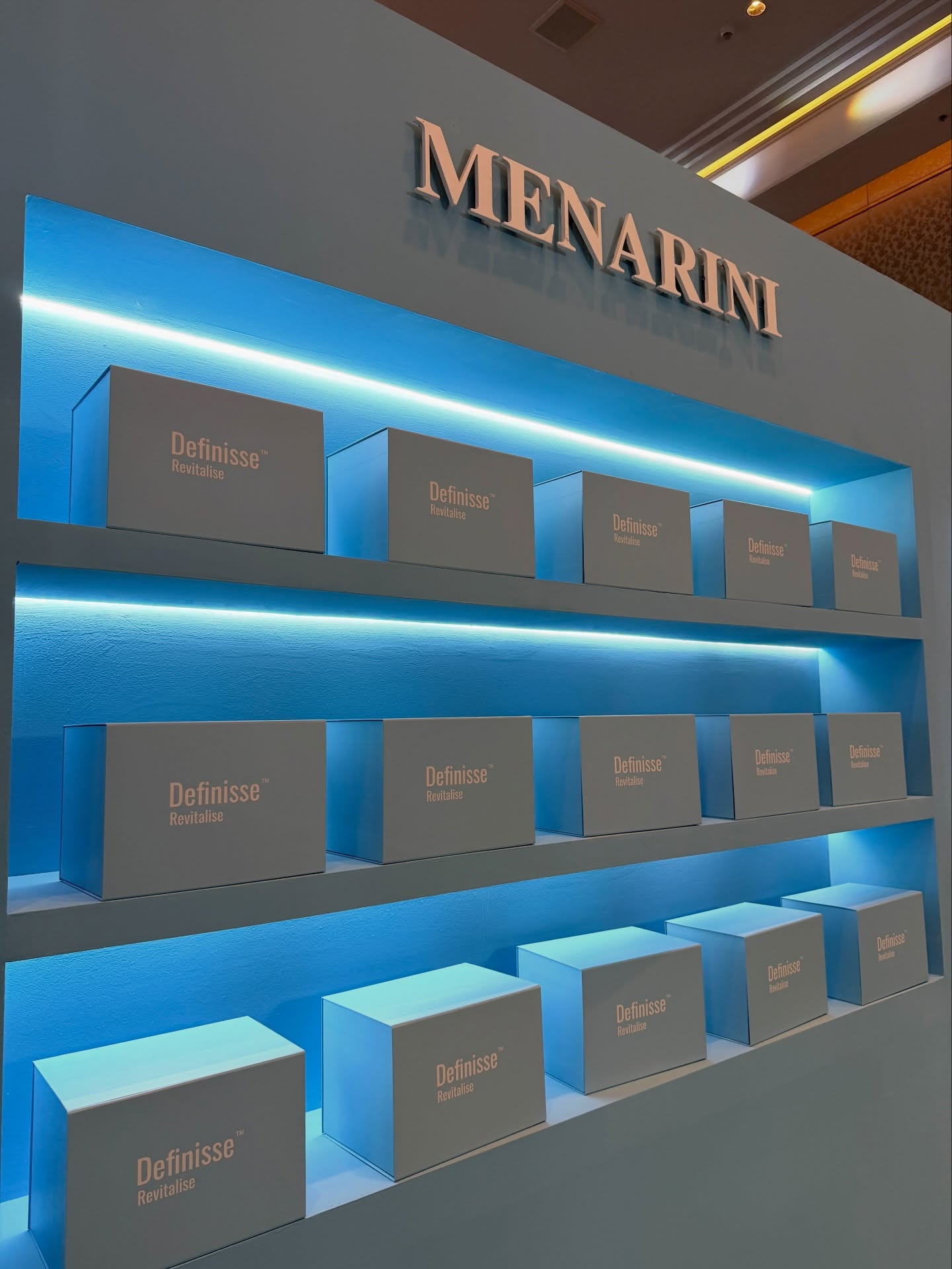 โม - มนชนก แสงฉายเพียงเพ็ญ