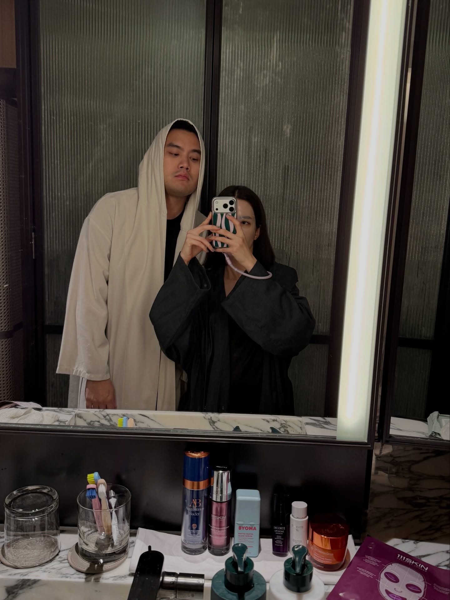 โม - มนชนก แสงฉายเพียงเพ็ญ