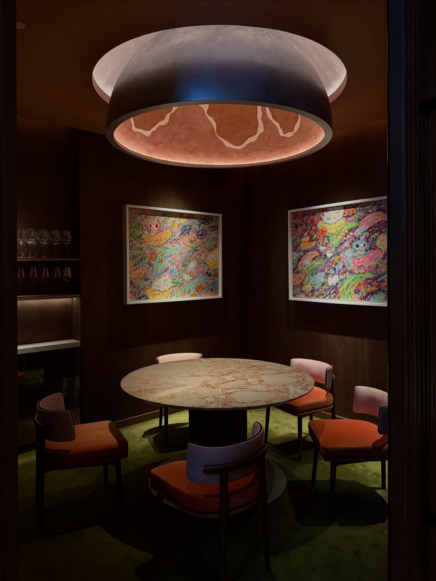 โม - มนชนก แสงฉายเพียงเพ็ญ