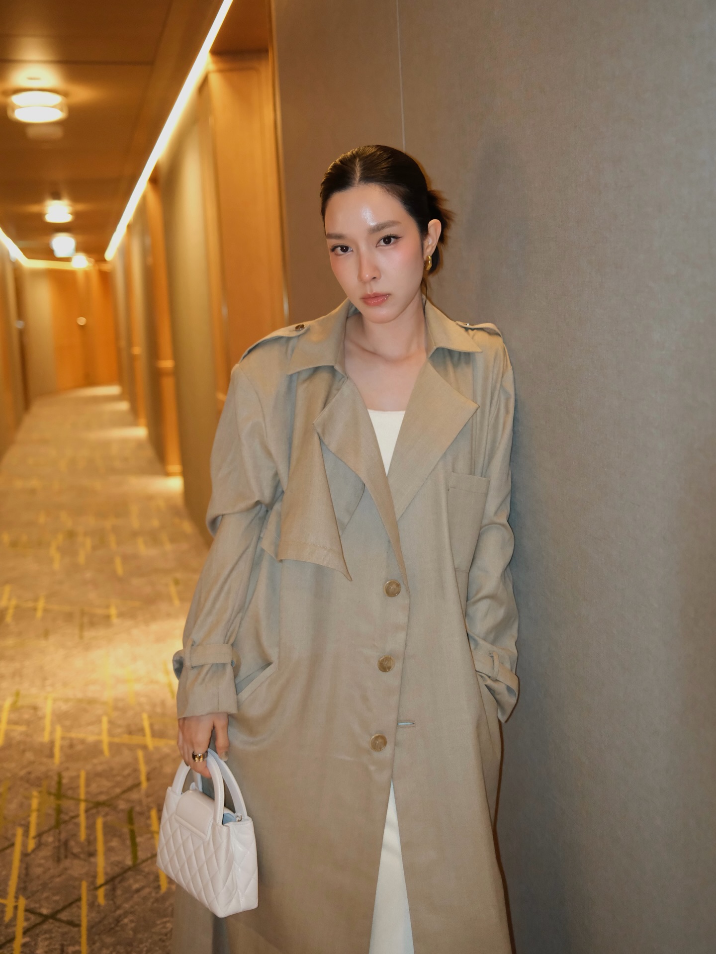 โม - มนชนก แสงฉายเพียงเพ็ญ