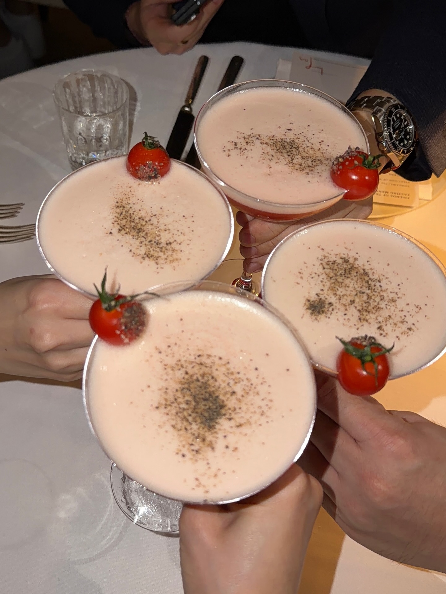 โม - มนชนก แสงฉายเพียงเพ็ญ