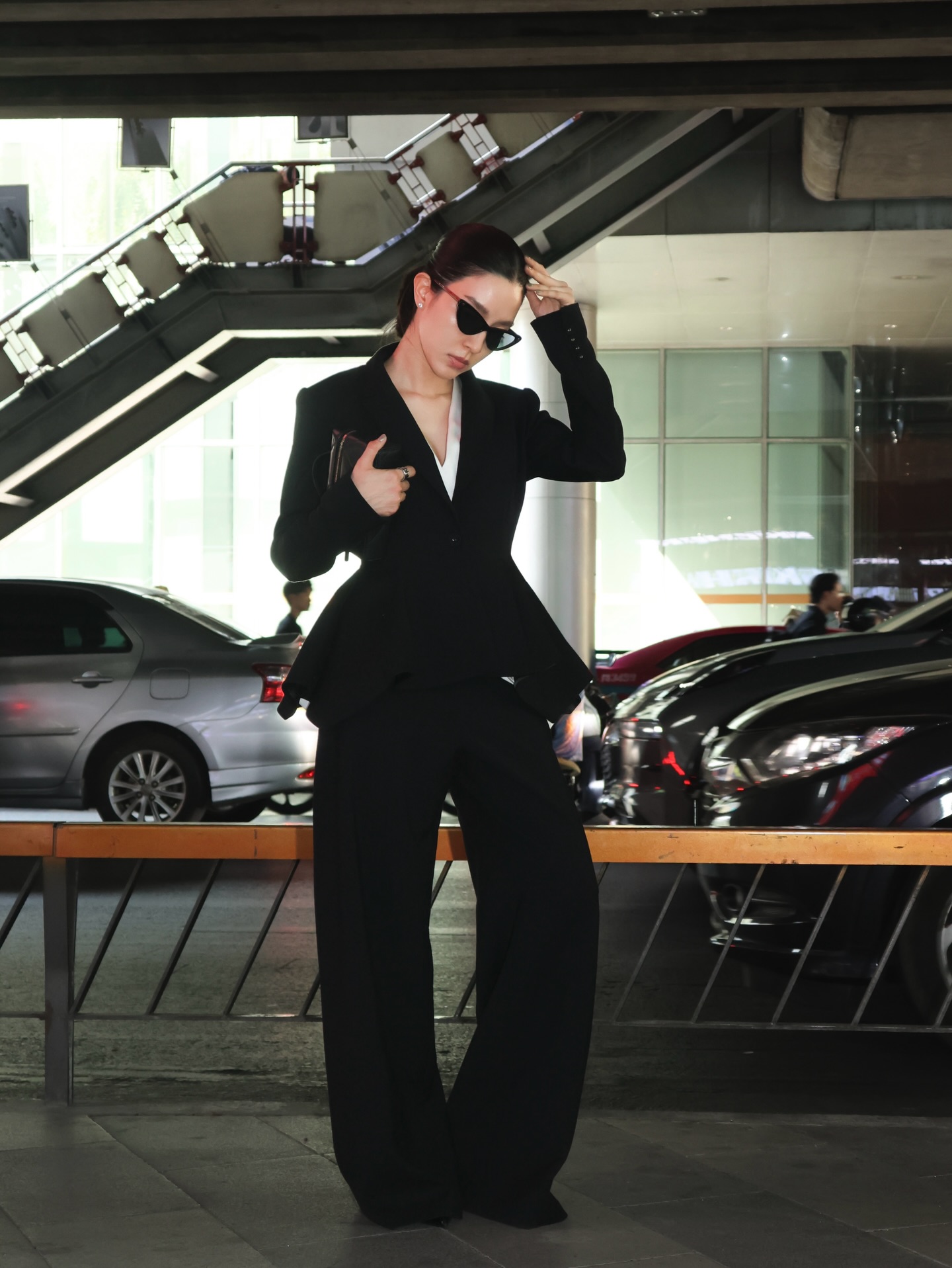 โม - มนชนก แสงฉายเพียงเพ็ญ