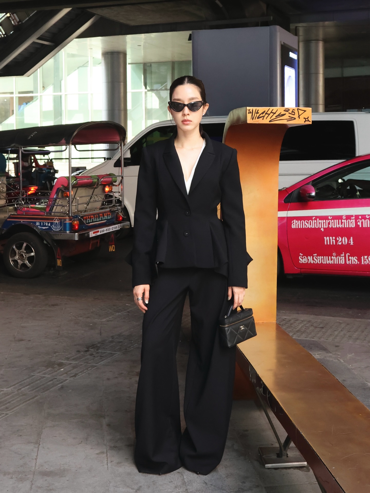 โม - มนชนก แสงฉายเพียงเพ็ญ