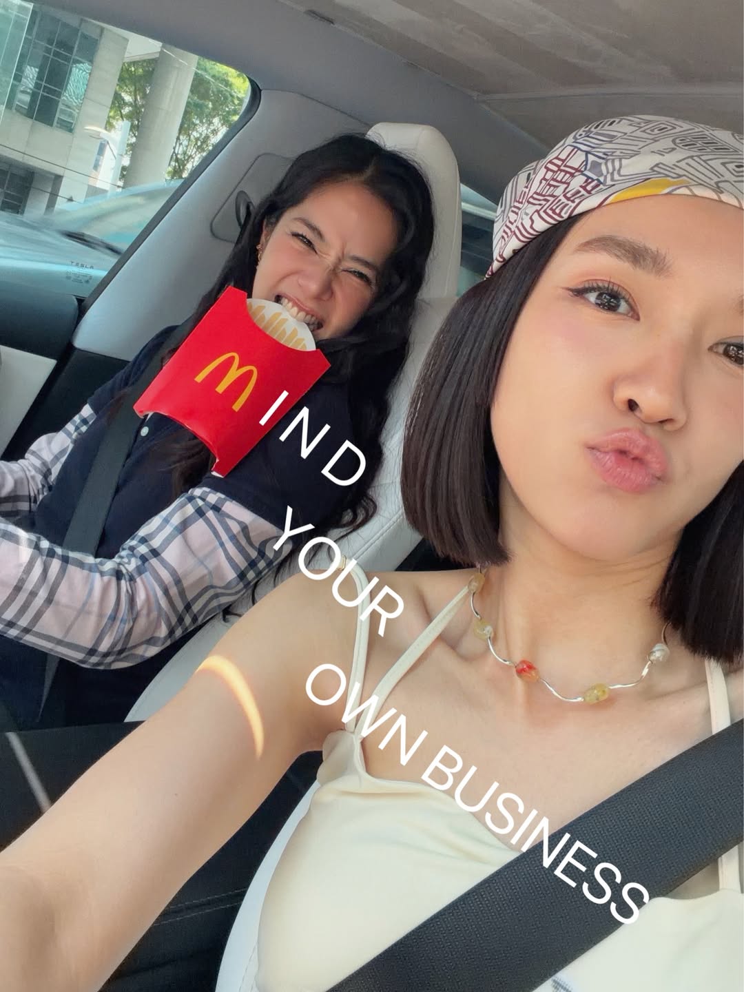 โม - มนชนก แสงฉายเพียงเพ็ญ