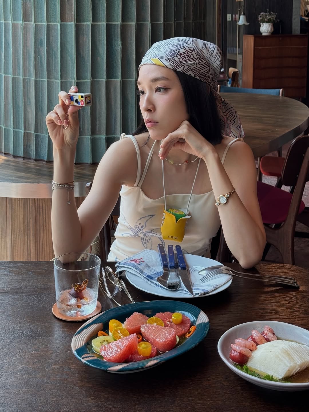 โม - มนชนก แสงฉายเพียงเพ็ญ