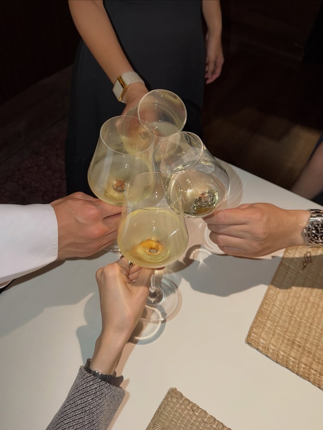 โม - มนชนก แสงฉายเพียงเพ็ญ