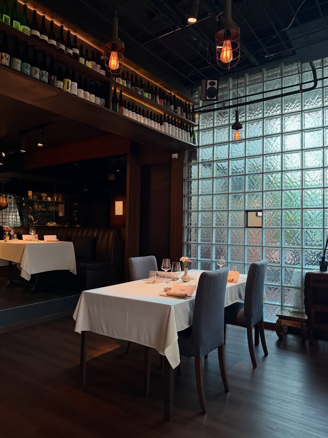 โม - มนชนก แสงฉายเพียงเพ็ญ