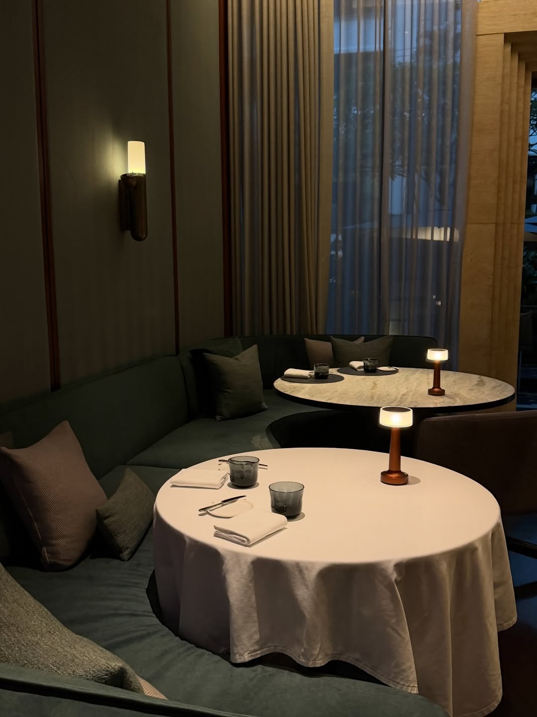 โม - มนชนก แสงฉายเพียงเพ็ญ