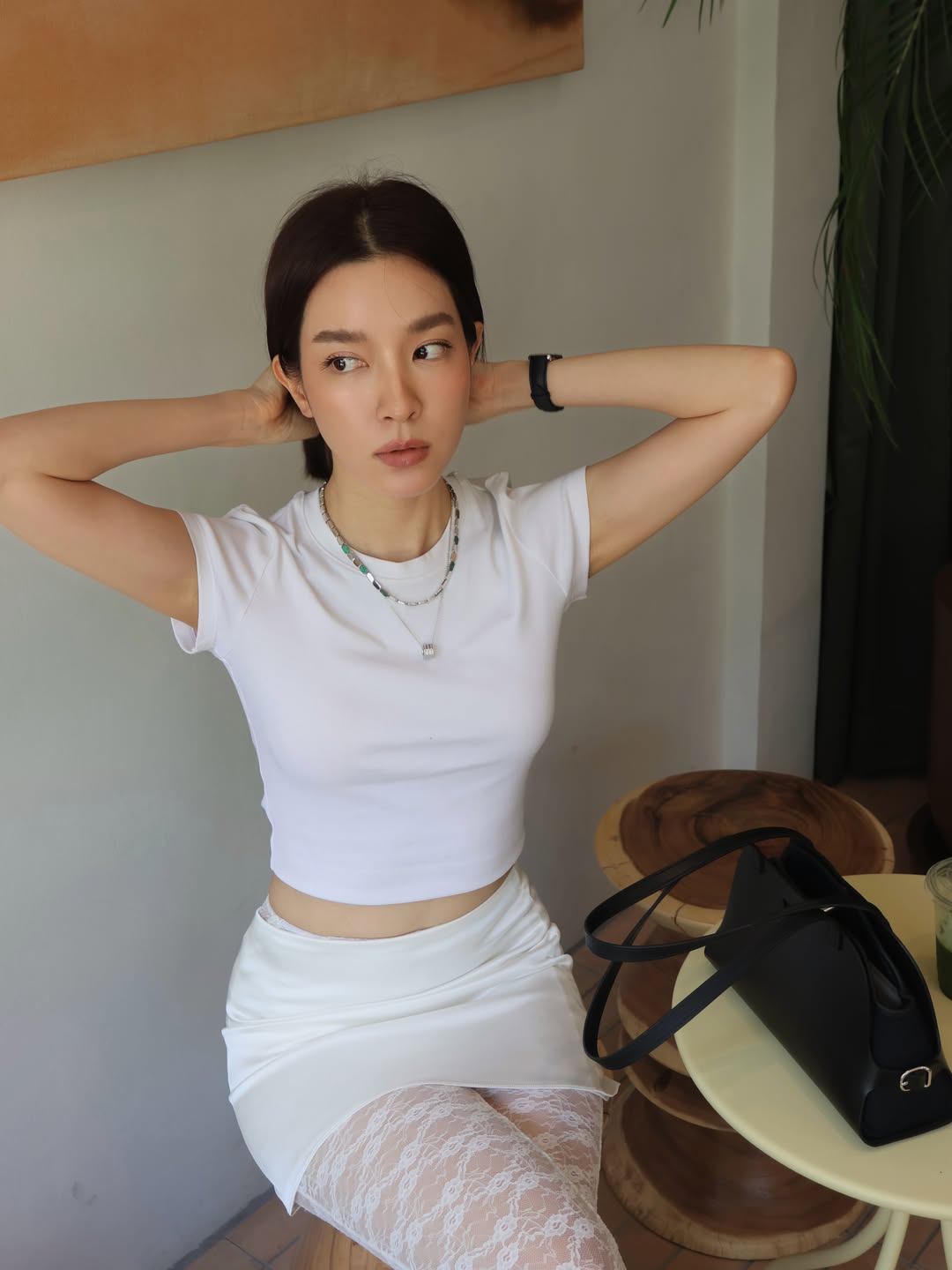 โม - มนชนก แสงฉายเพียงเพ็ญ