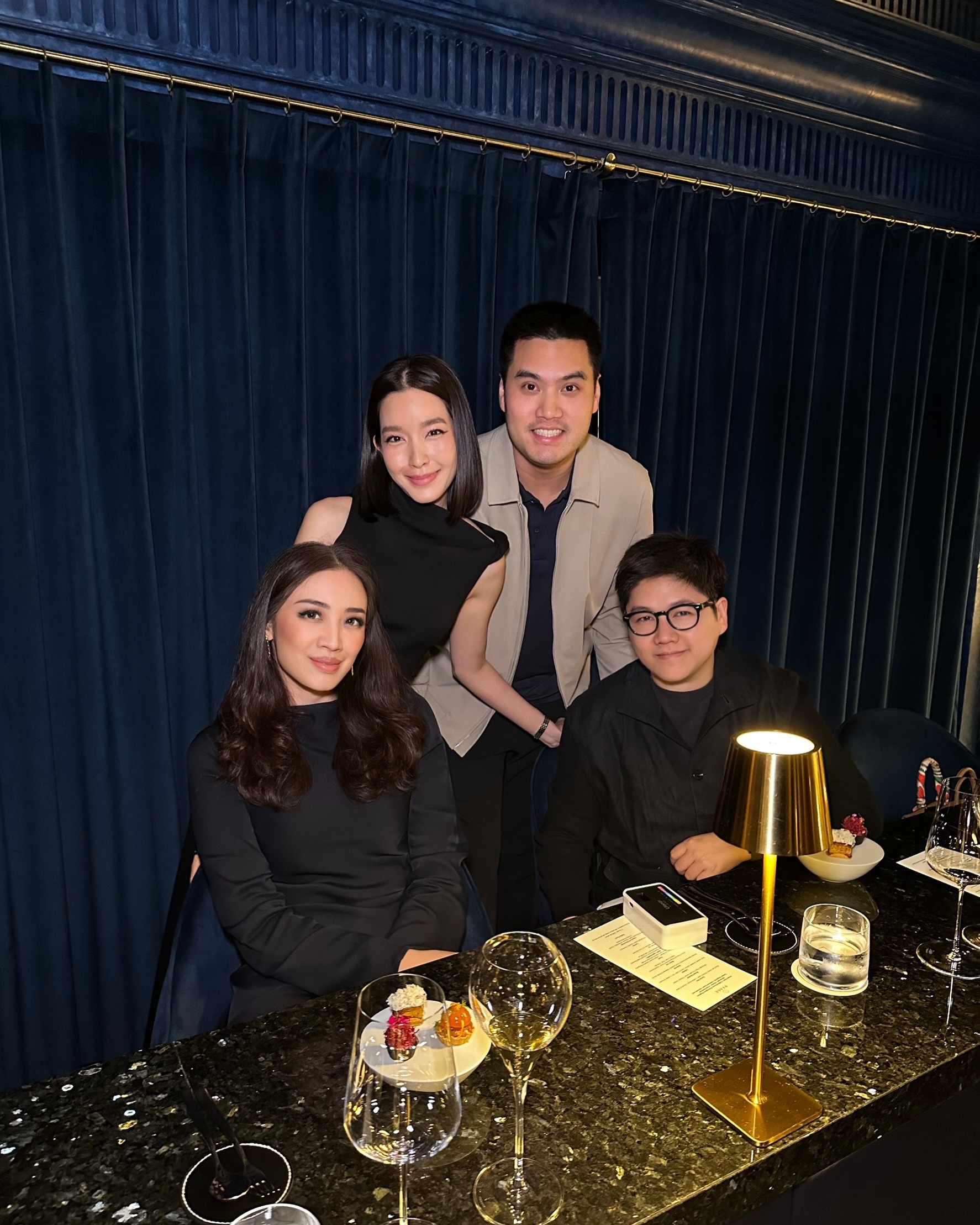 โม - มนชนก แสงฉายเพียงเพ็ญ