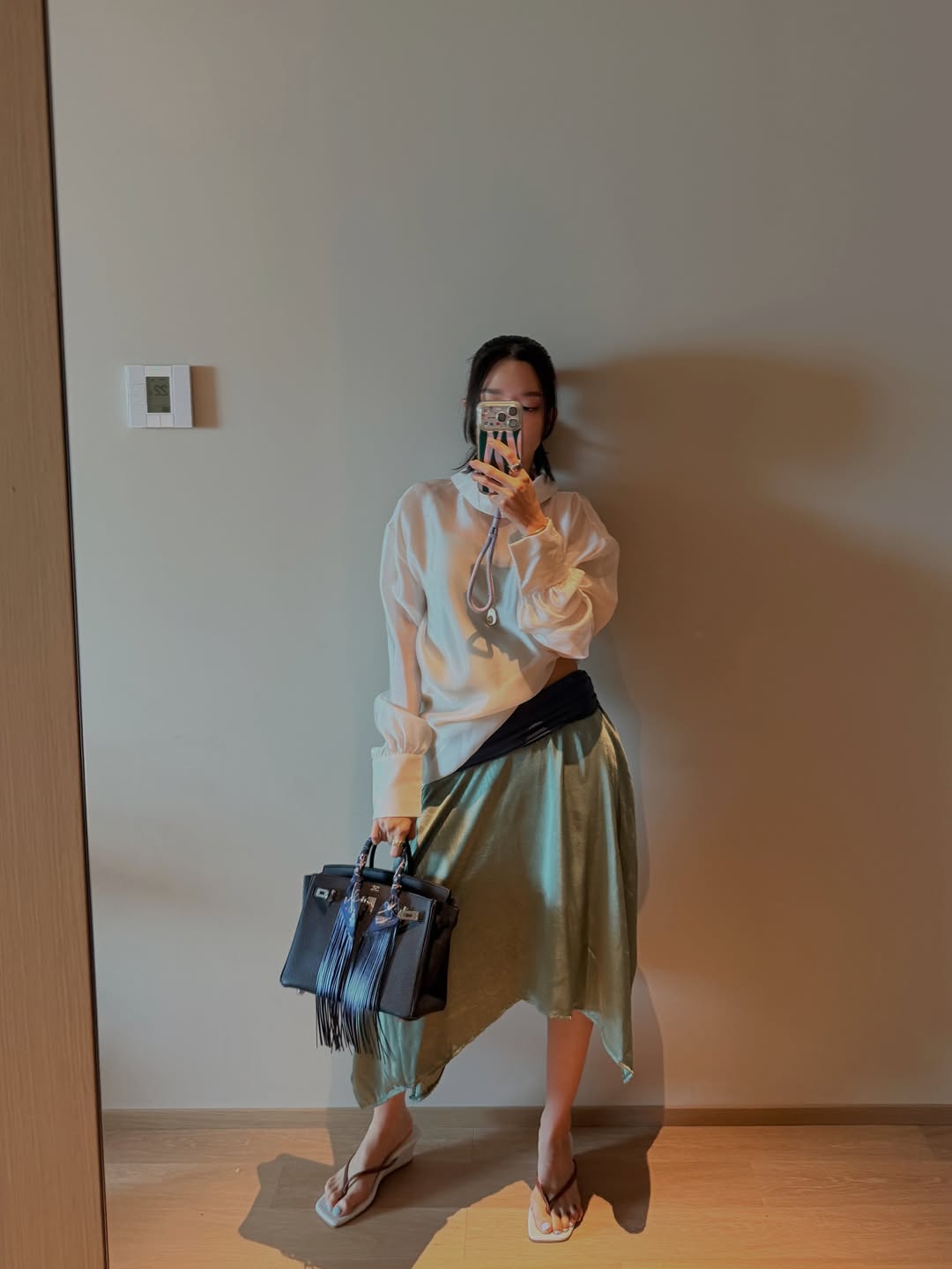 โม - มนชนก แสงฉายเพียงเพ็ญ