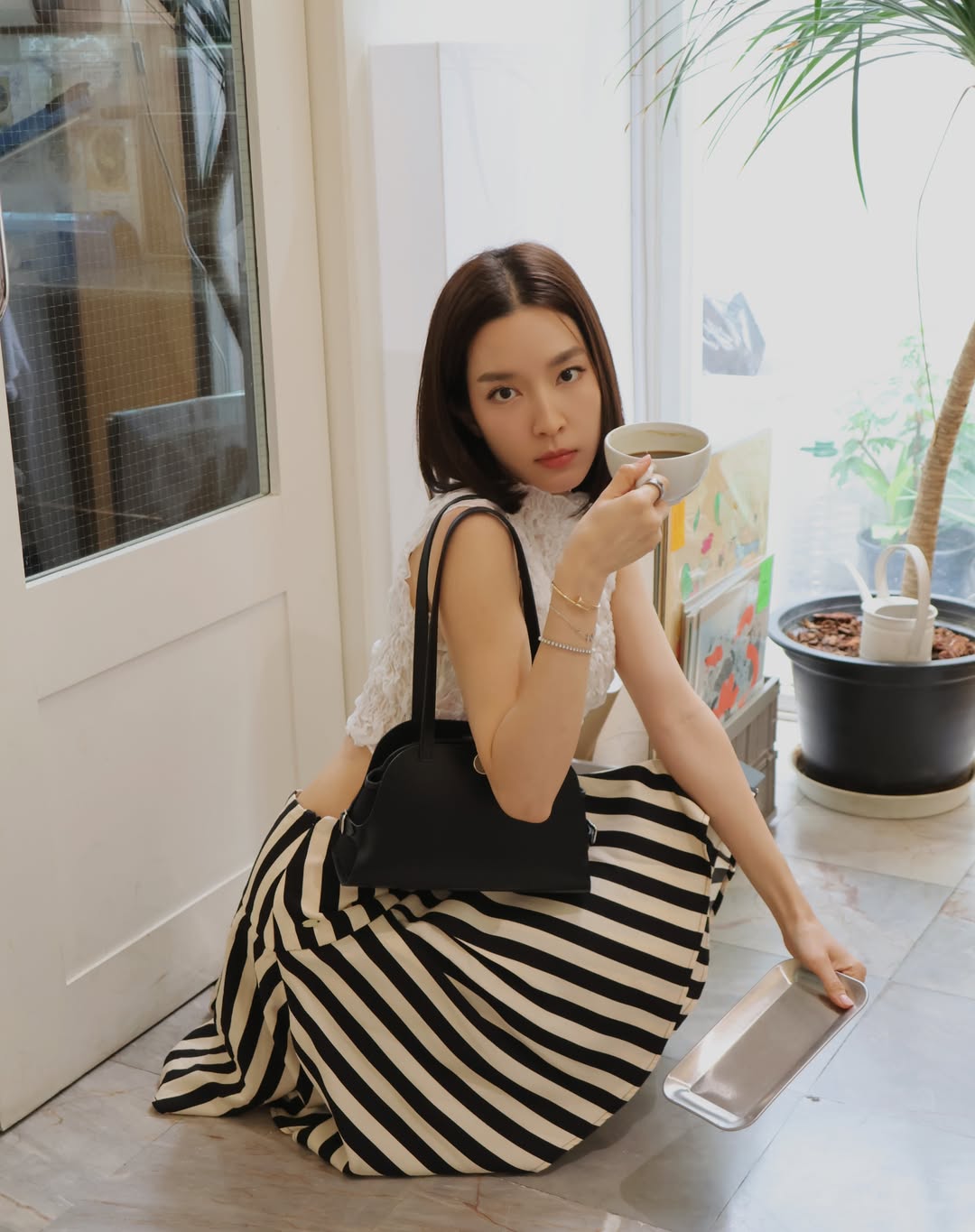 โม - มนชนก แสงฉายเพียงเพ็ญ