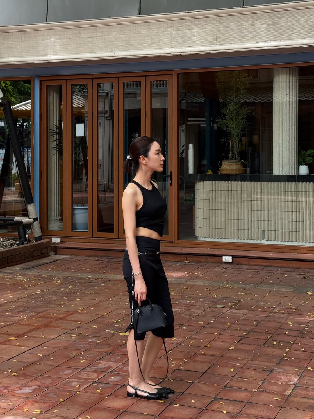 โม - มนชนก แสงฉายเพียงเพ็ญ