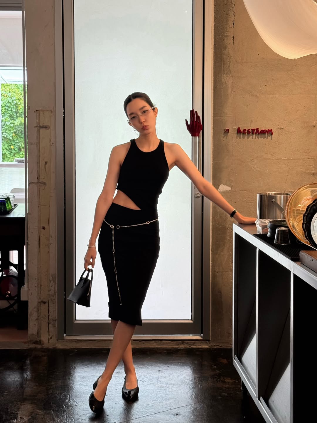 โม - มนชนก แสงฉายเพียงเพ็ญ