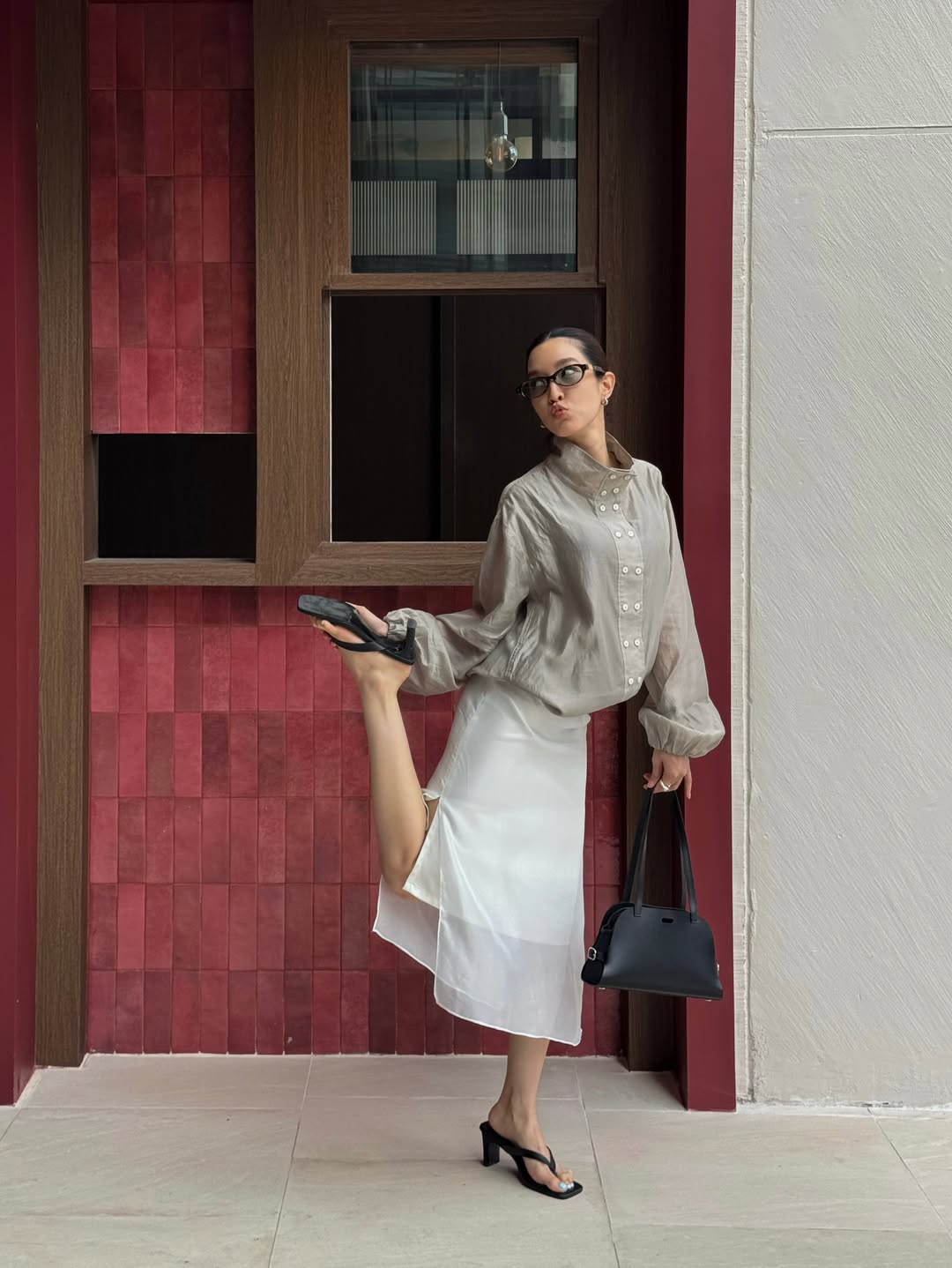 โม - มนชนก แสงฉายเพียงเพ็ญ