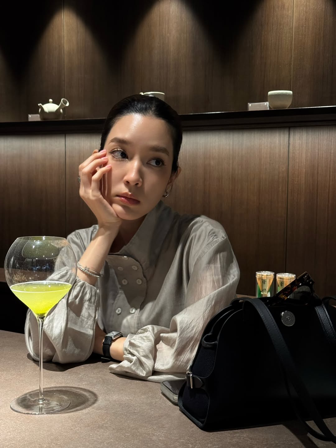 โม - มนชนก แสงฉายเพียงเพ็ญ