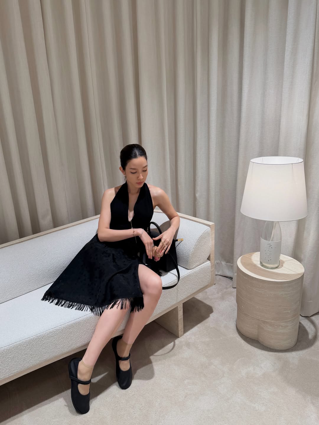 โม - มนชนก แสงฉายเพียงเพ็ญ