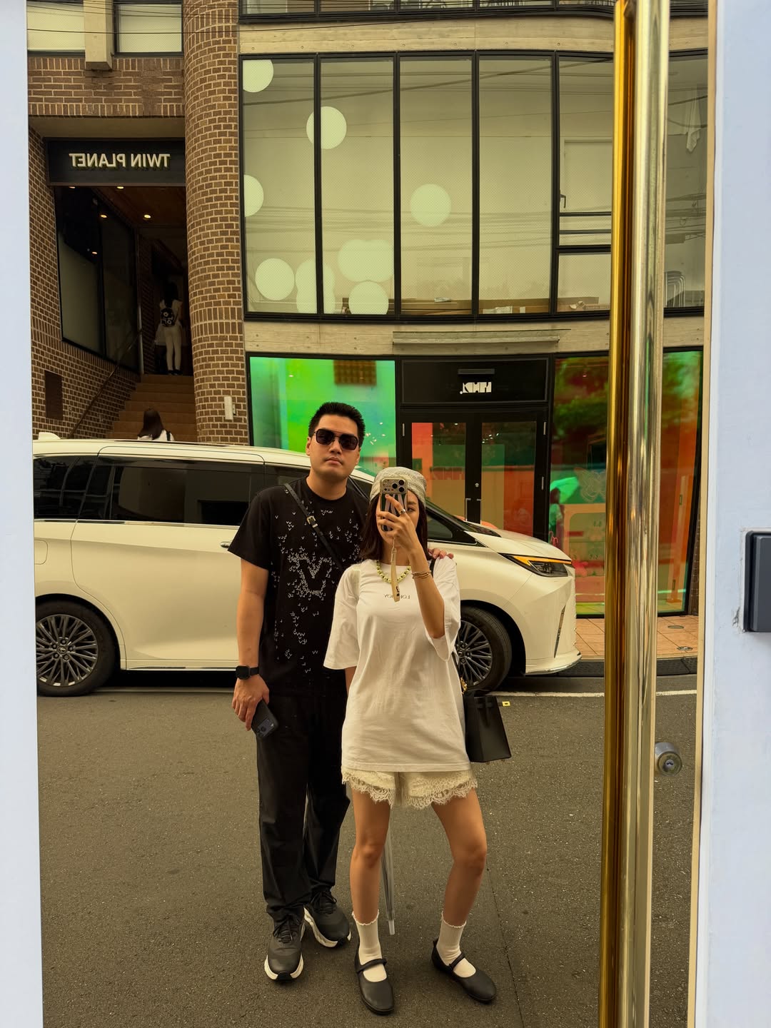 โม - มนชนก แสงฉายเพียงเพ็ญ