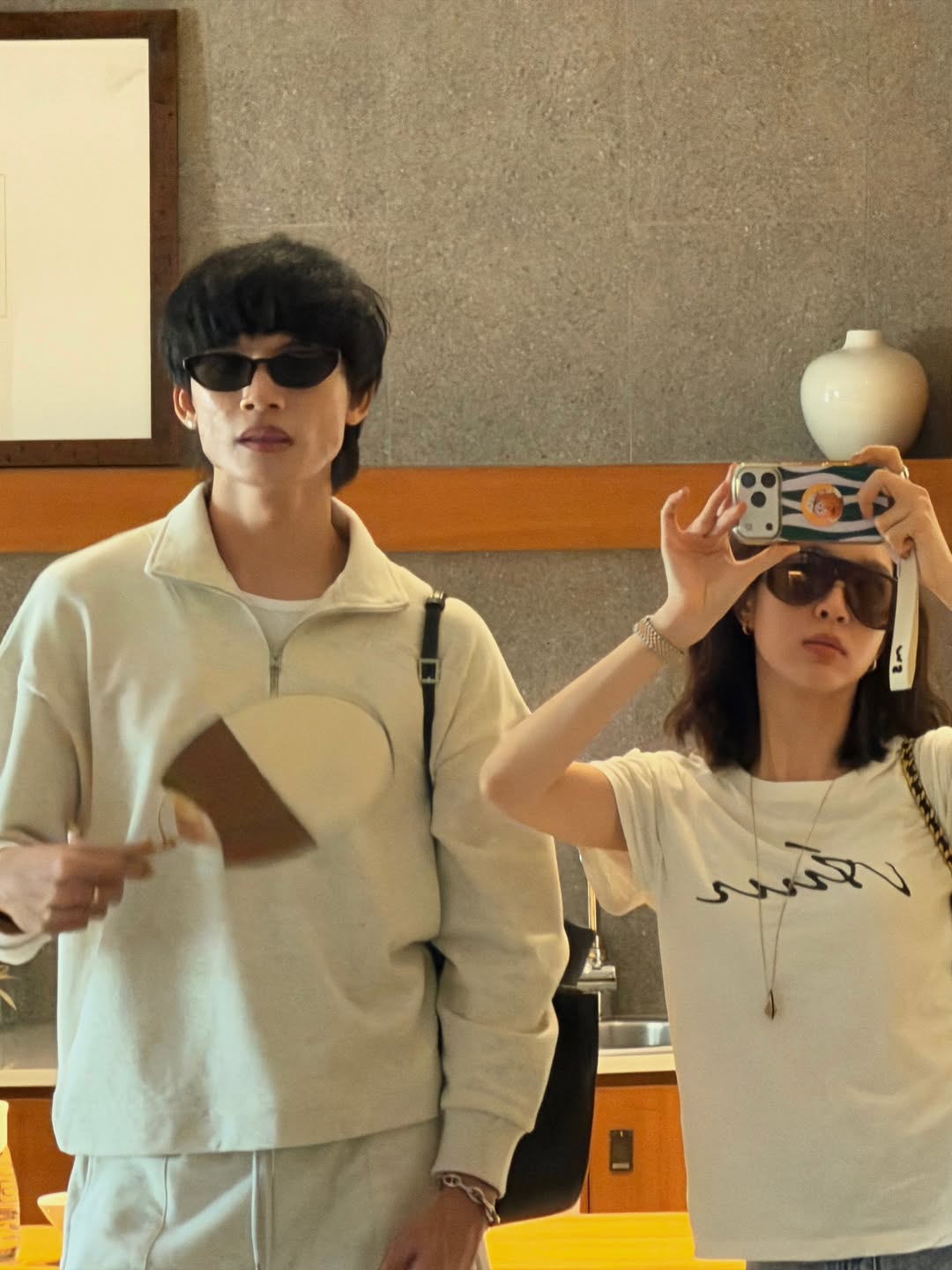 โม - มนชนก แสงฉายเพียงเพ็ญ
