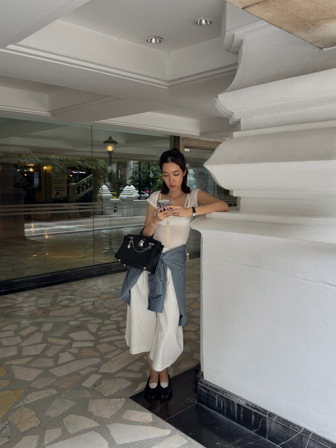 โม - มนชนก แสงฉายเพียงเพ็ญ