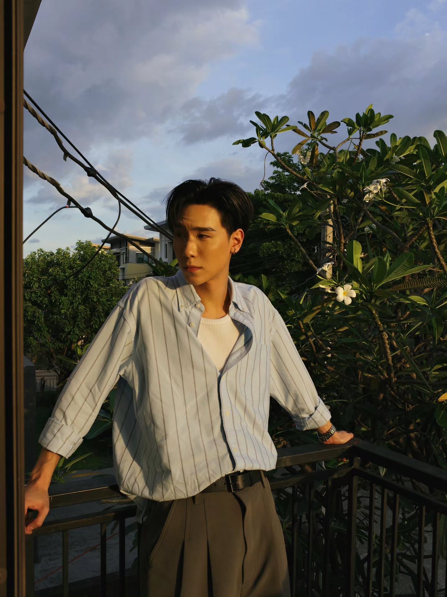 จูเนียร์ - ปณชัย ศรีอาริยะรุ่งเรือง