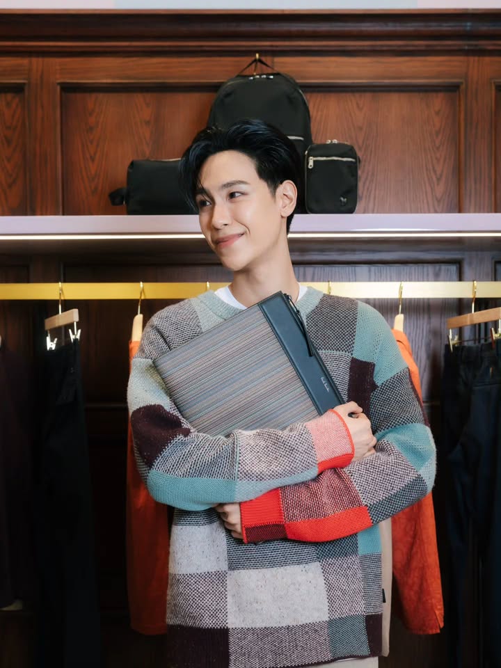 จูเนียร์ - ปณชัย ศรีอาริยะรุ่งเรือง