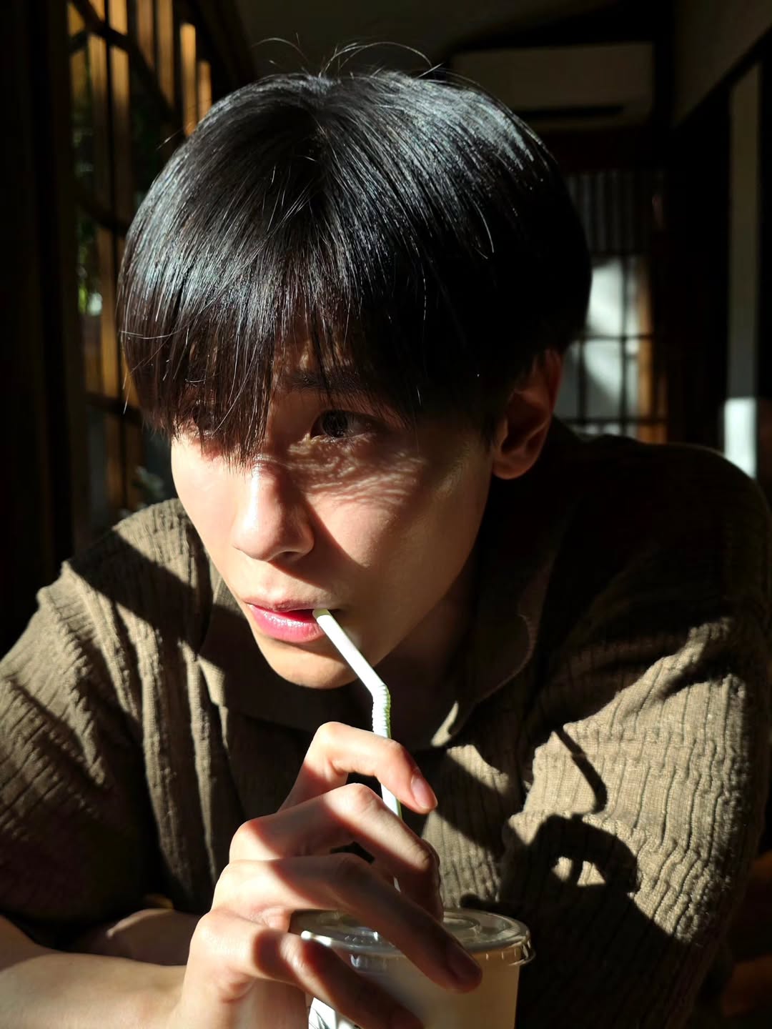 จูเนียร์ - ปณชัย ศรีอาริยะรุ่งเรือง