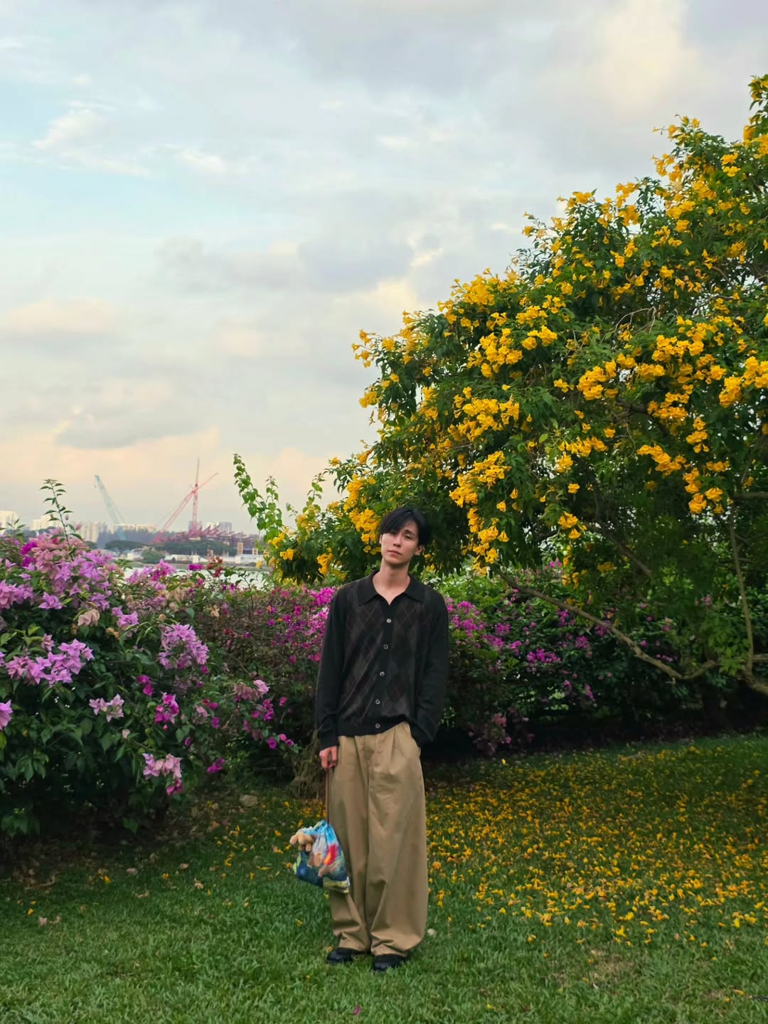 จูเนียร์ - ปณชัย ศรีอาริยะรุ่งเรือง