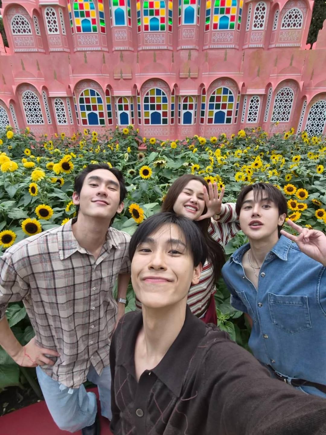 จูเนียร์ - ปณชัย ศรีอาริยะรุ่งเรือง