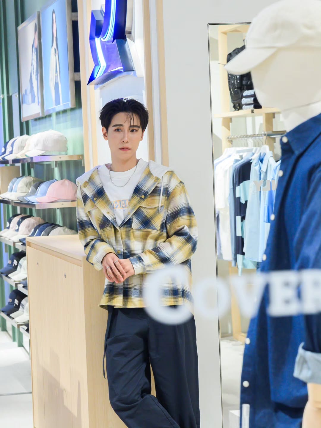 จูเนียร์ - ปณชัย ศรีอาริยะรุ่งเรือง