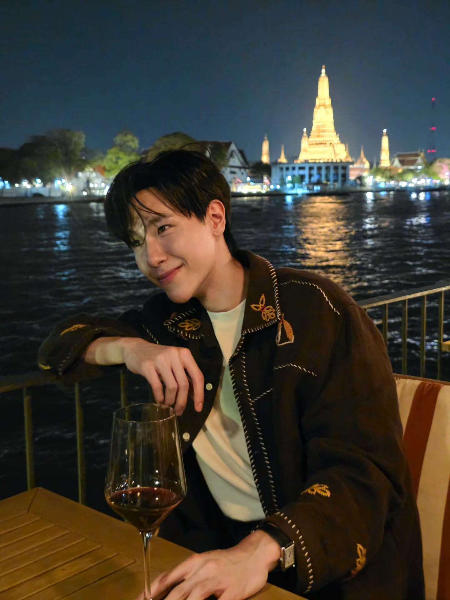 จูเนียร์ - ปณชัย ศรีอาริยะรุ่งเรือง