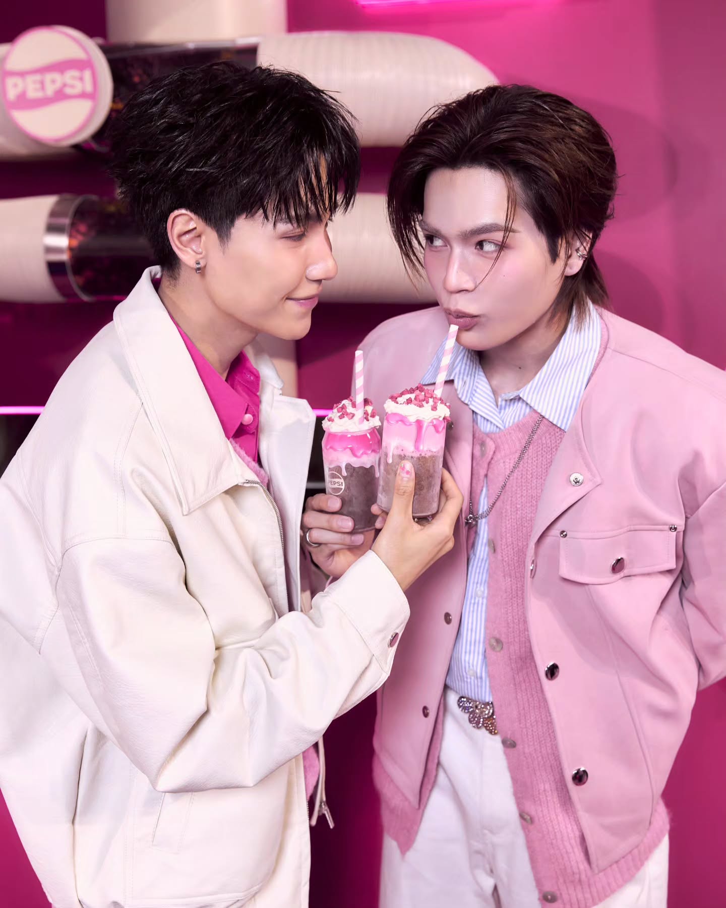 จูเนียร์ - ปณชัย ศรีอาริยะรุ่งเรือง