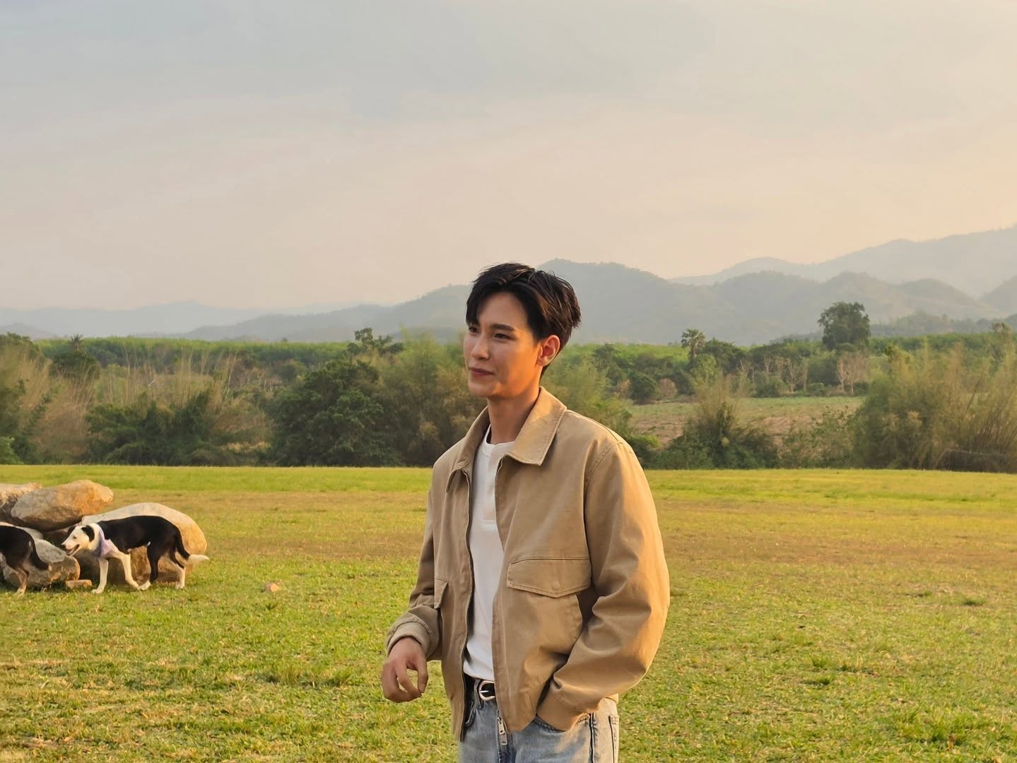 จูเนียร์ - ปณชัย ศรีอาริยะรุ่งเรือง