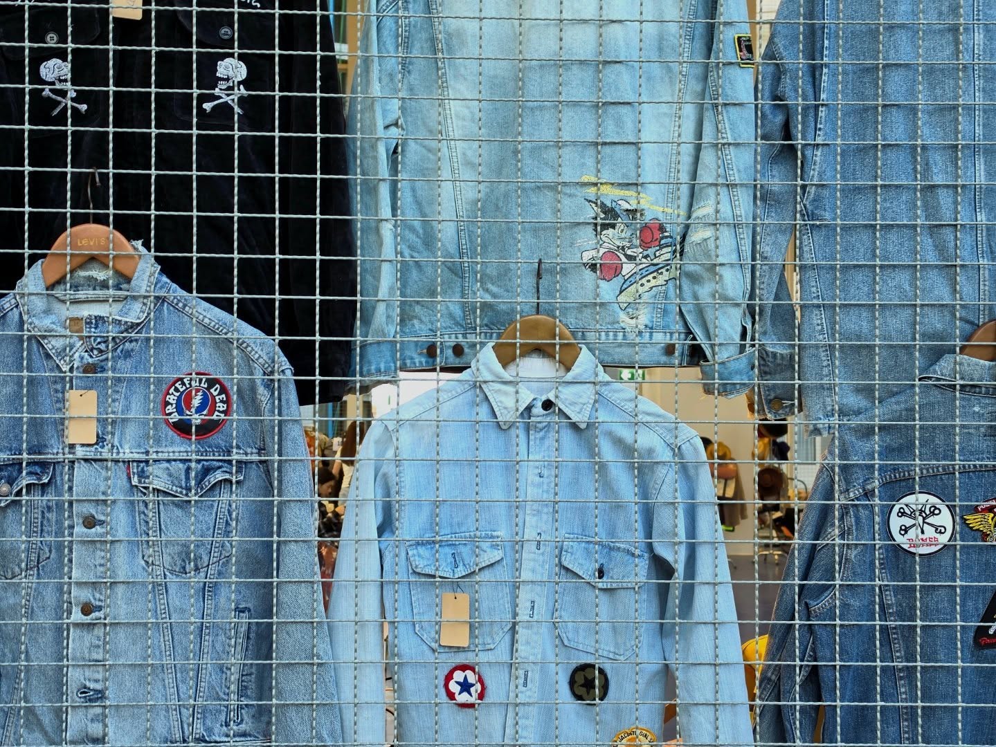 จูเนียร์ - ปณชัย ศรีอาริยะรุ่งเรือง