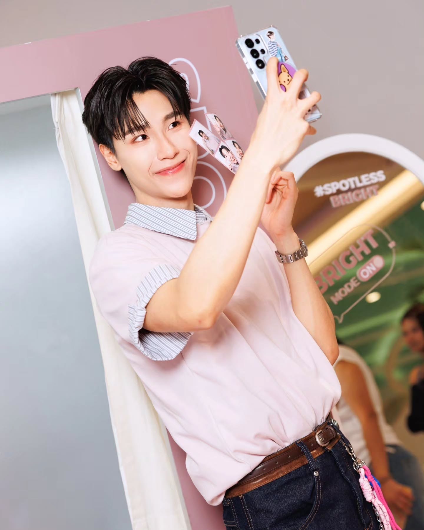 จูเนียร์ - ปณชัย ศรีอาริยะรุ่งเรือง