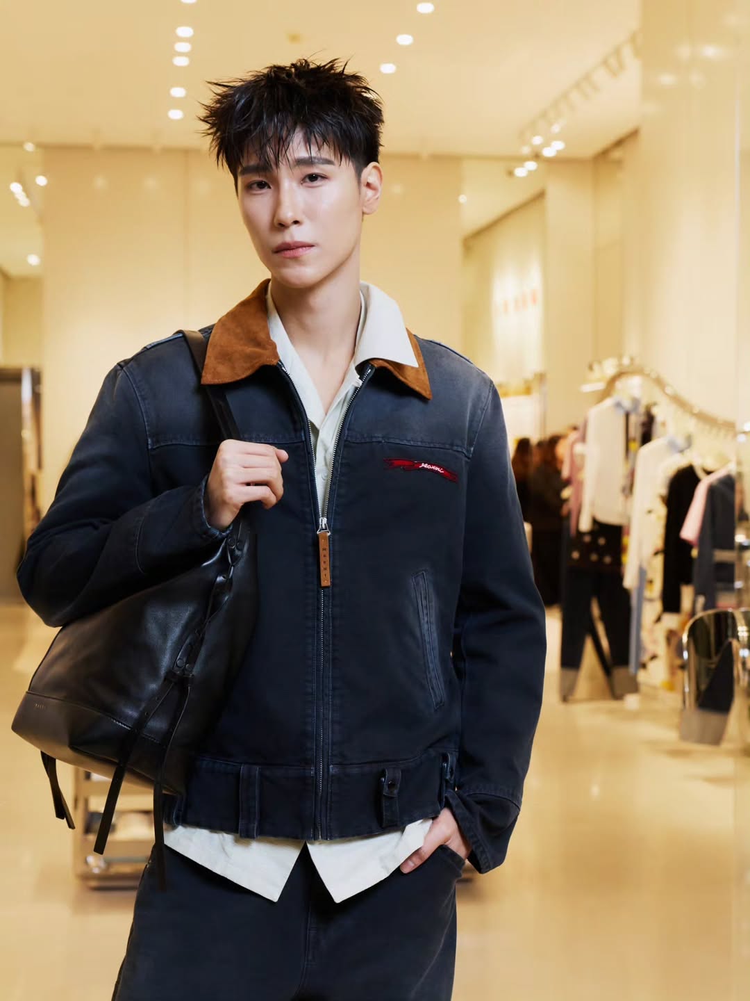 จูเนียร์ - ปณชัย ศรีอาริยะรุ่งเรือง