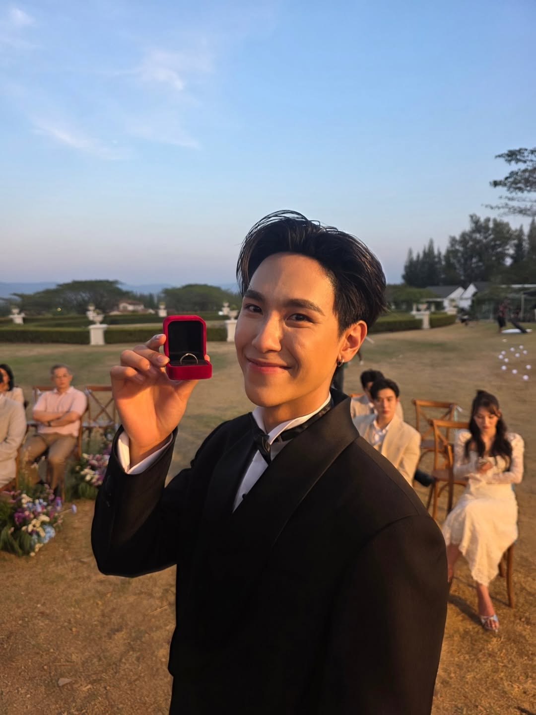 จูเนียร์ - ปณชัย ศรีอาริยะรุ่งเรือง