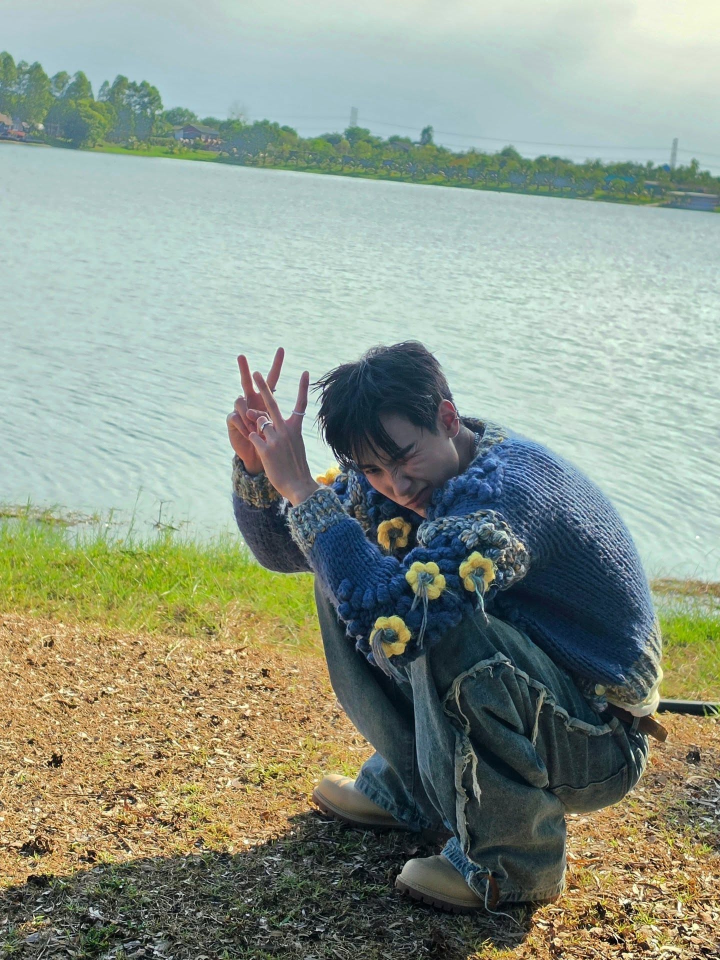จูเนียร์ - ปณชัย ศรีอาริยะรุ่งเรือง