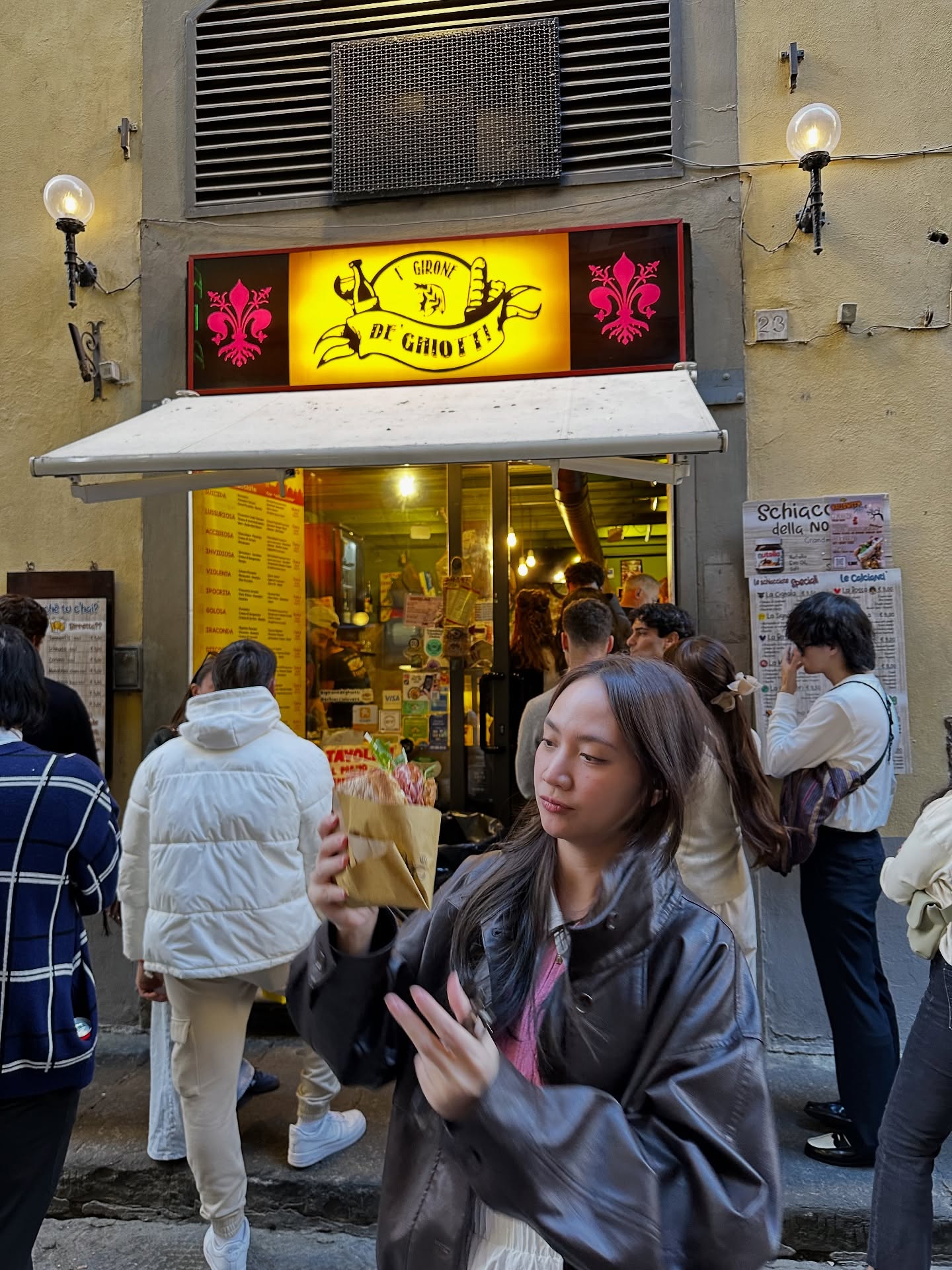 หญิง - กัญญาพัชญ์ ธนันต์ชัยกานต์