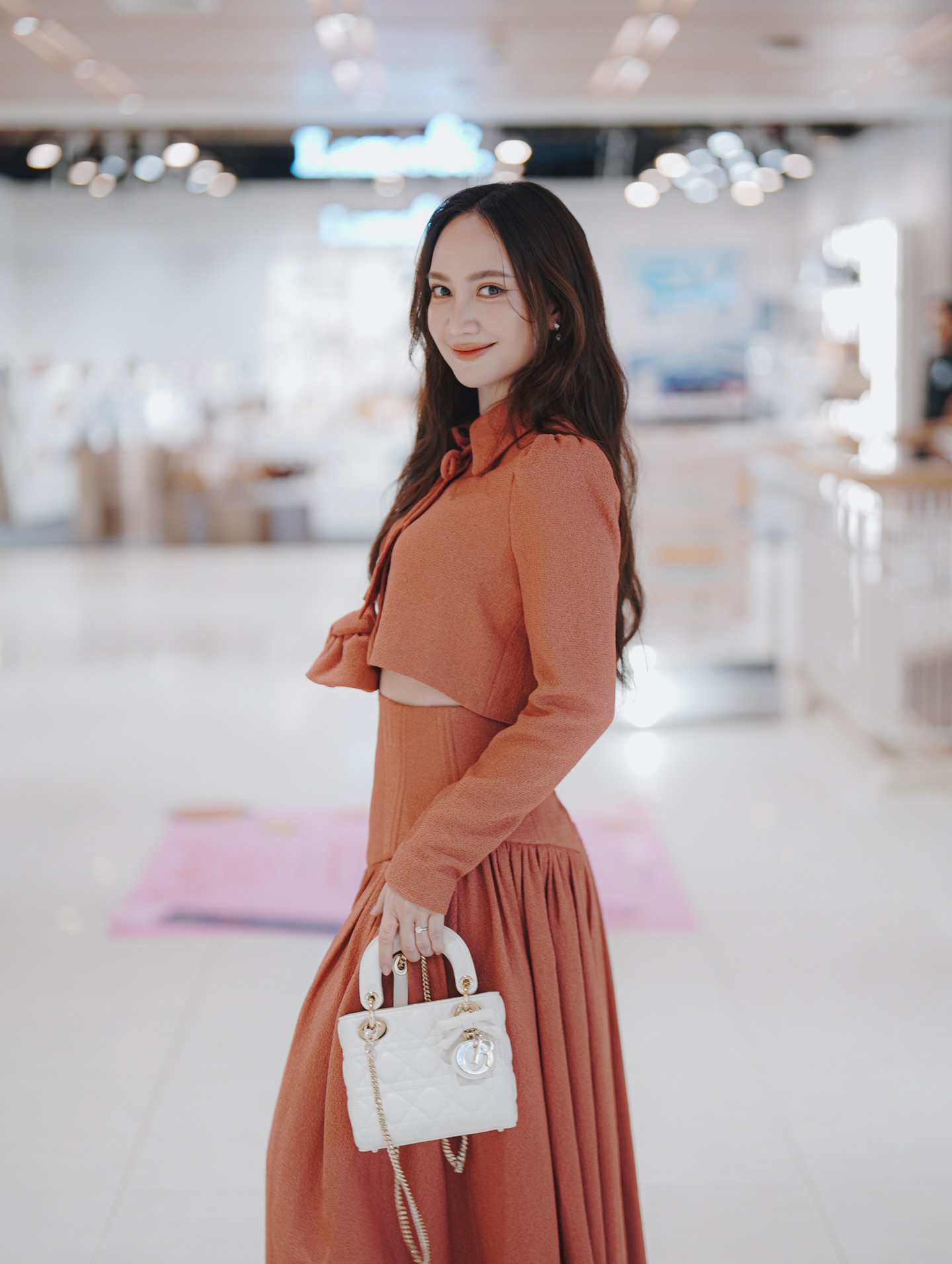 หญิง - กัญญาพัชญ์ ธนันต์ชัยกานต์