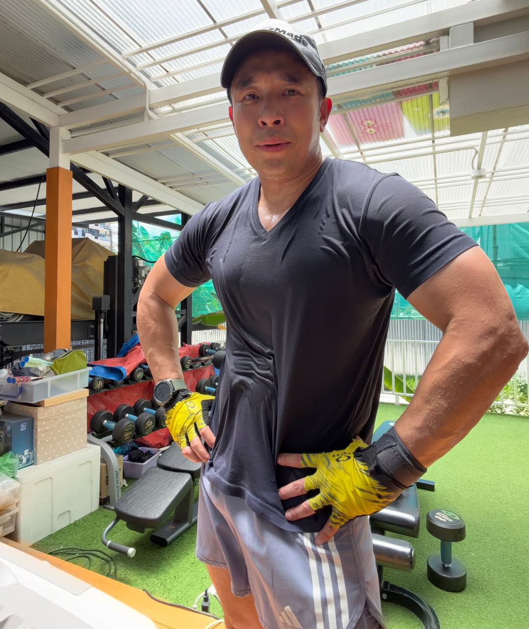 มิค - บรมวุฒิ หิรัณยัษฐิติ
