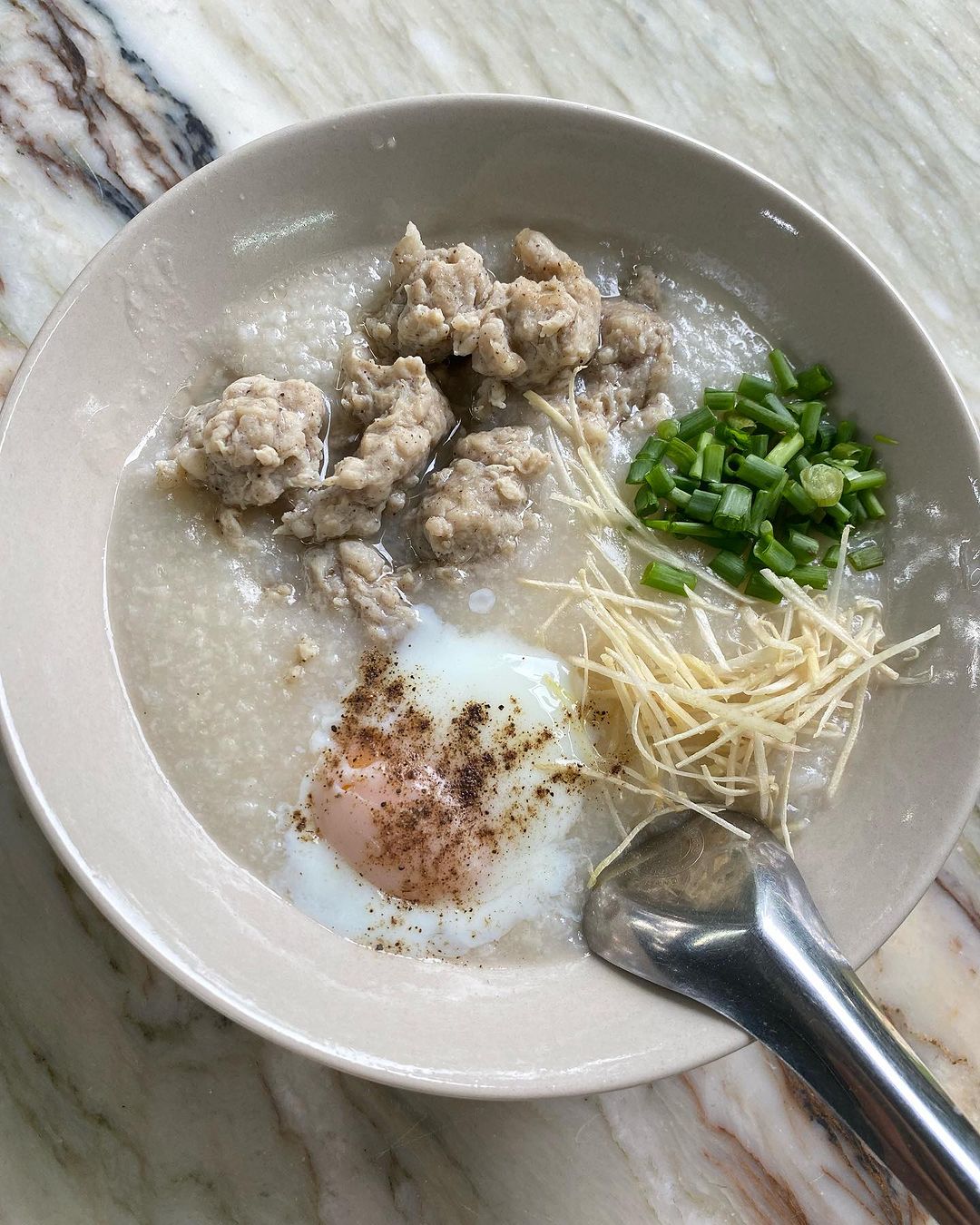 อินเตอร์ - รุ่งรดา รุ่งลิขิตเจริญ